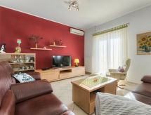 Knusse vakantiewoning voor 5 in Galižana met tuin, vlakbij Pula - thumbnail 1