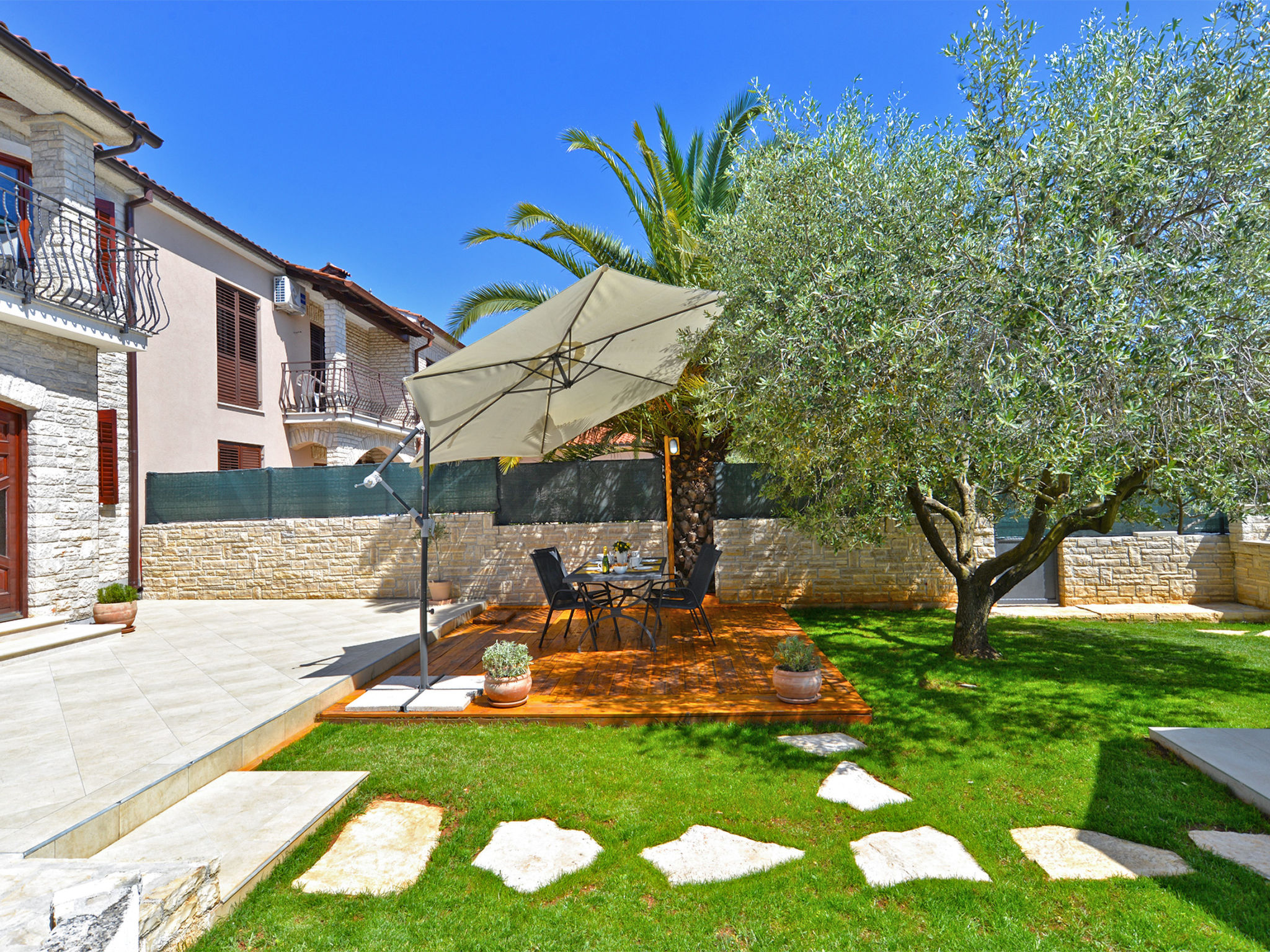 House 989 - Image-tags.info