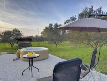 Vrijstaande villa Casa Bellissima nabij Pula met grote tuin en zeezicht - thumbnail 4
