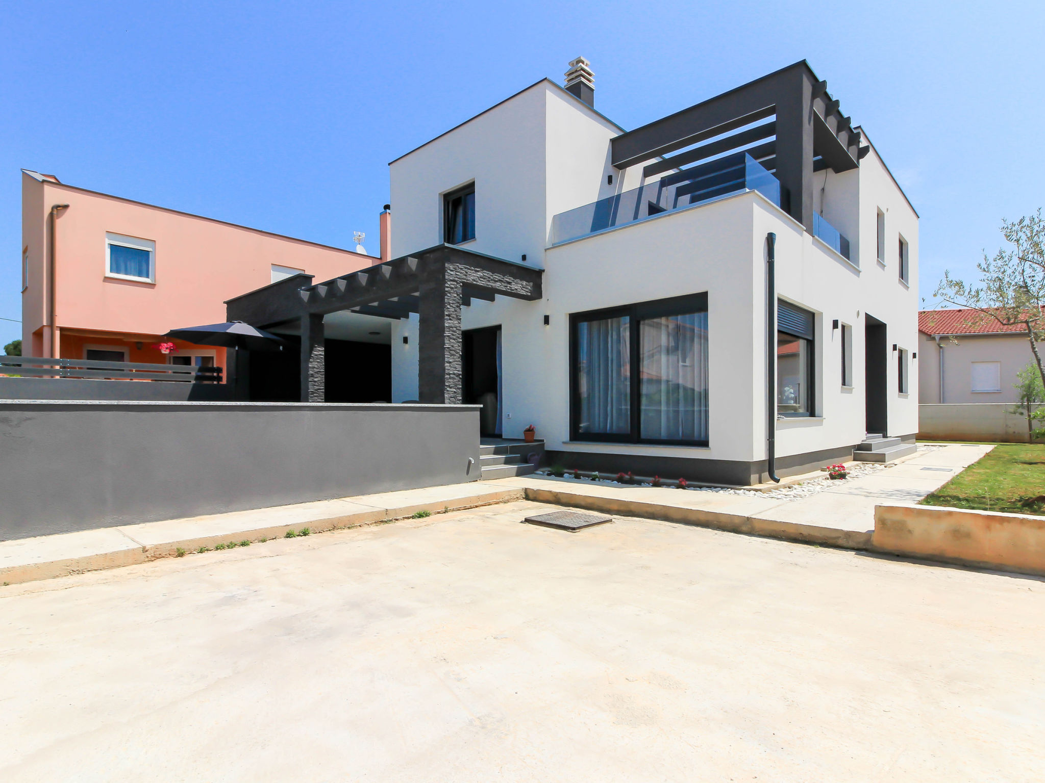 Photo of Villa MAENI