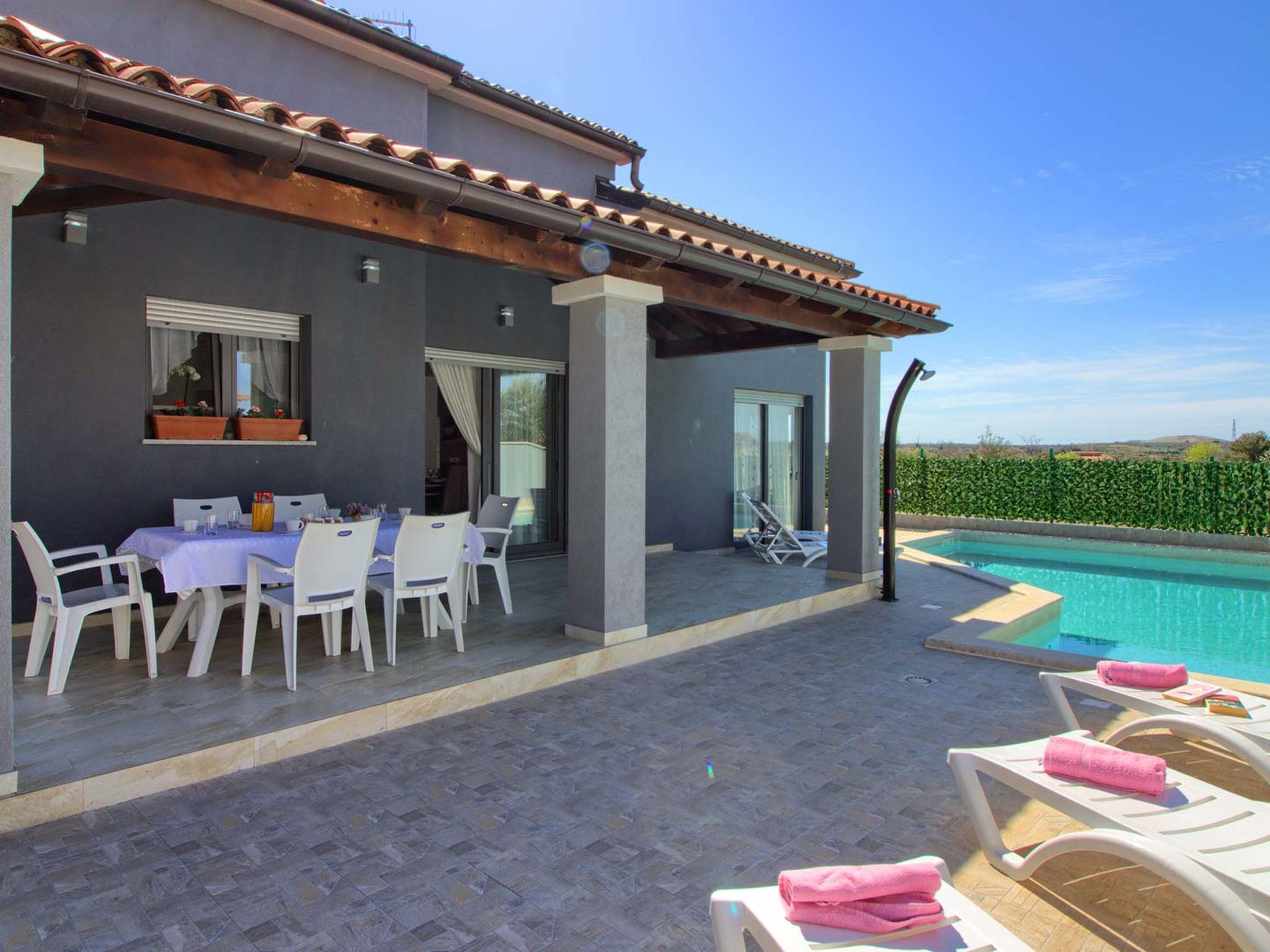 Photo of Villa Verde with heated pool