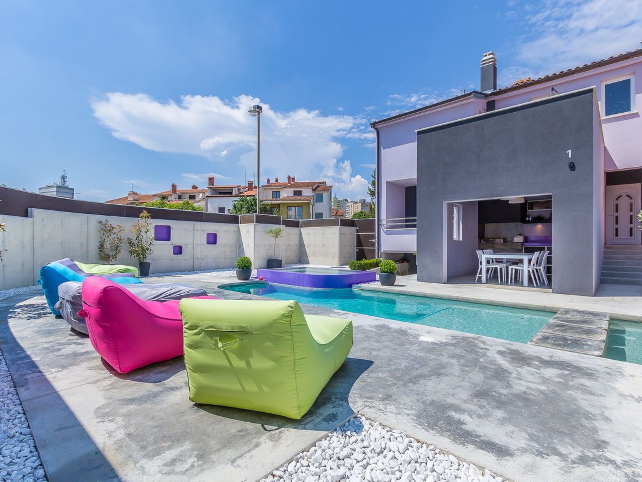 Photo of Casa Moderna