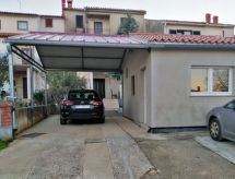 Knus appartement voor 3 bij zee in Pula, Istrië - thumbnail 1