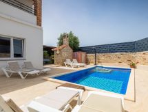 Casa Marlena: Luxe vakantiehuis met privézwembad aan de Istrië-kust - thumbnail 2
