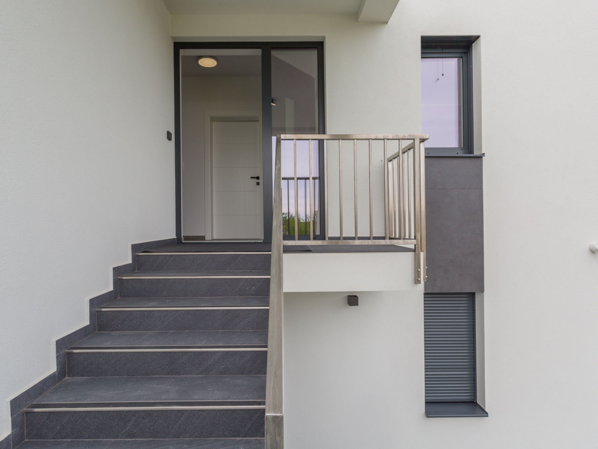 House 2258 - Draußen