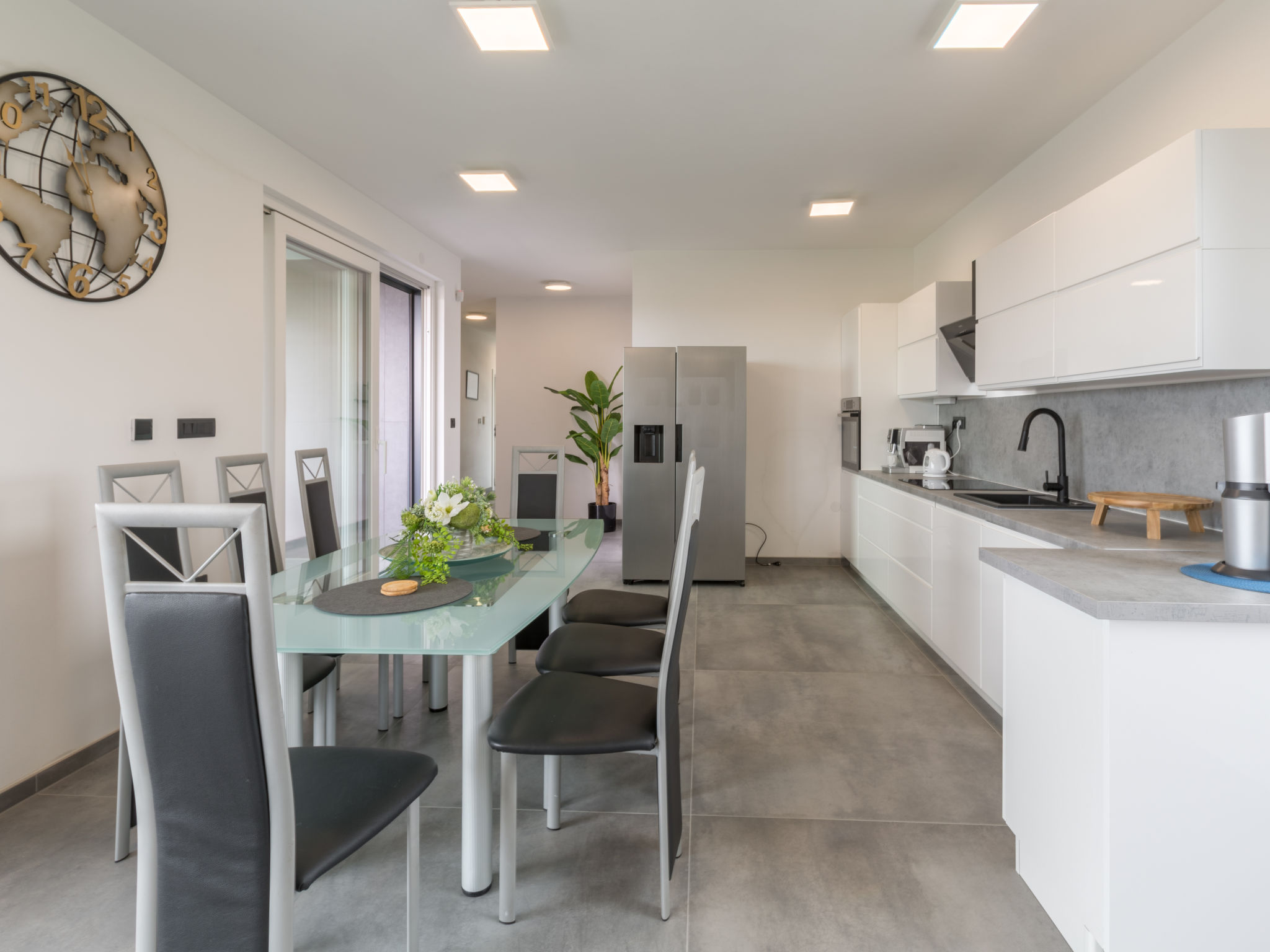 House 2258 - Drinnen