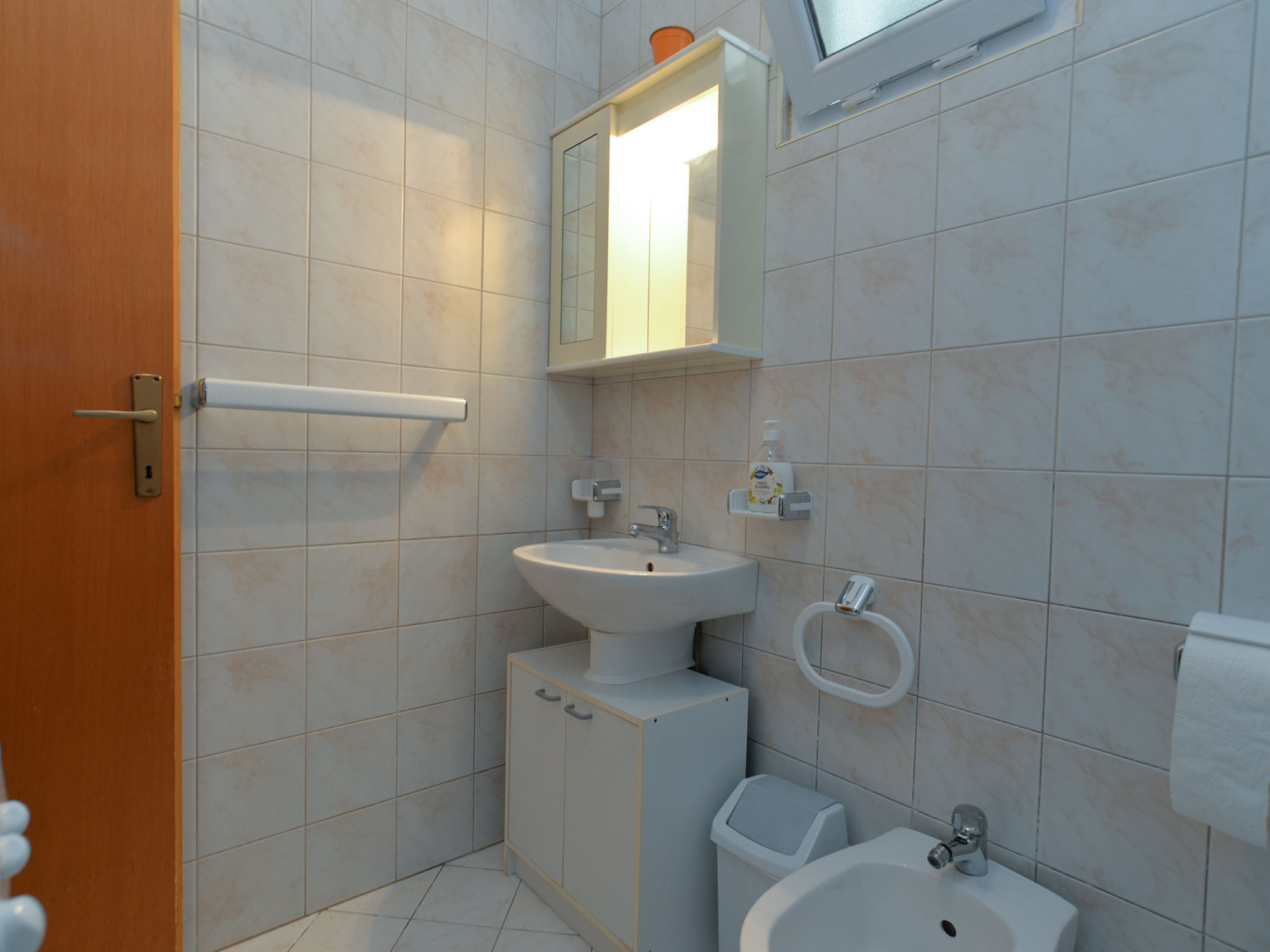 Apartment 2081 - Inside
