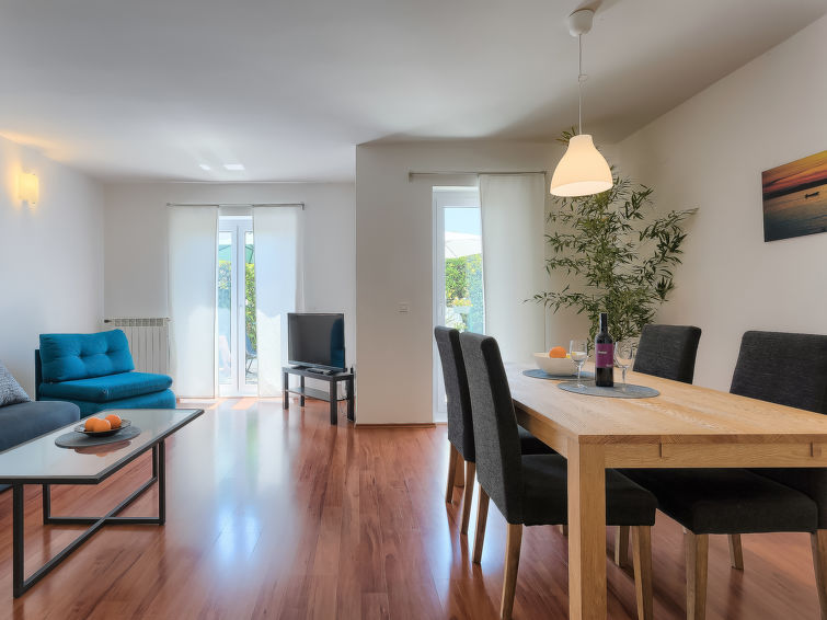 Search and Stay destination Pula, Istarska županija - Croatia from AU$ 158. Gojak