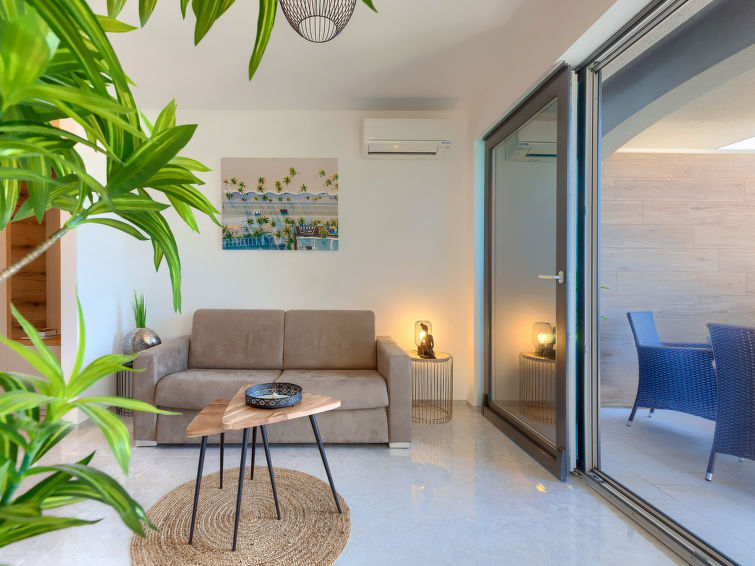 Search and Stay destination Pješčana Uvala, Istarska županija - Croatia from AU$ 142. Wing 77