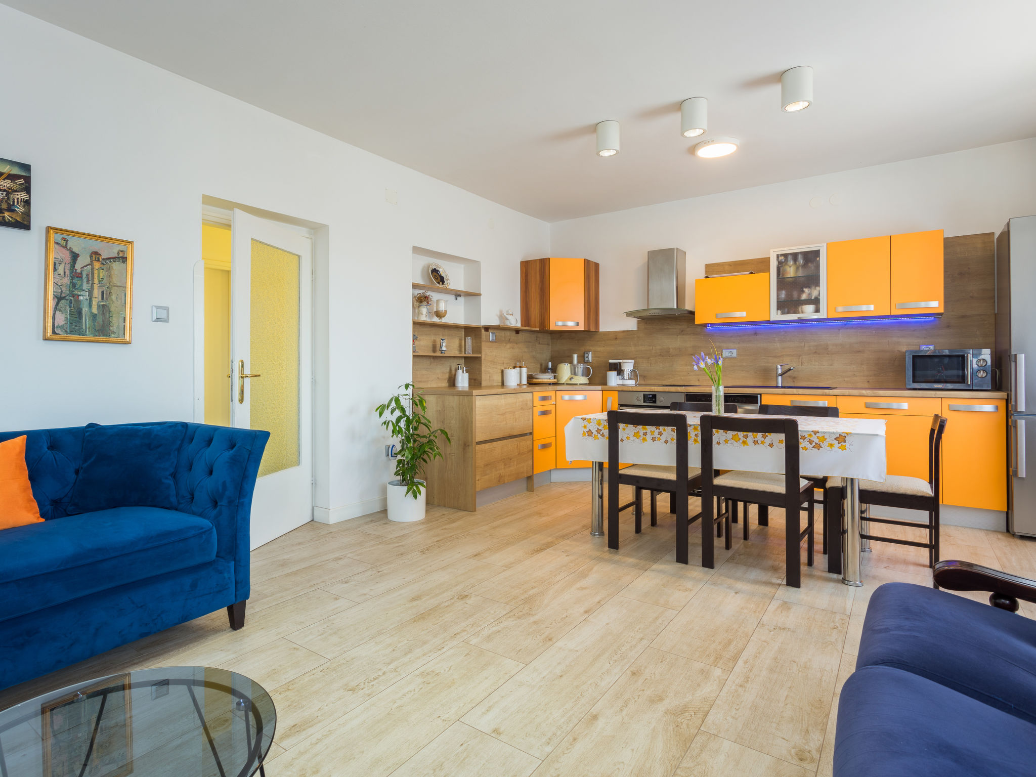 Kitchen / Dining Room