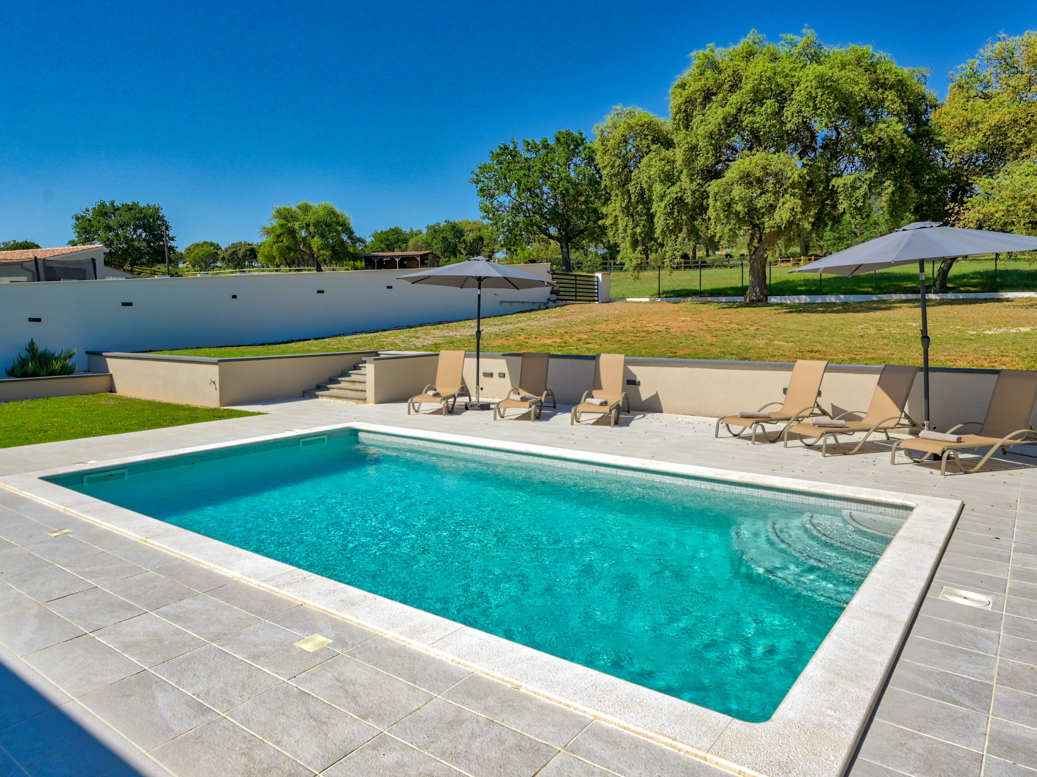 Photo of Montevernal