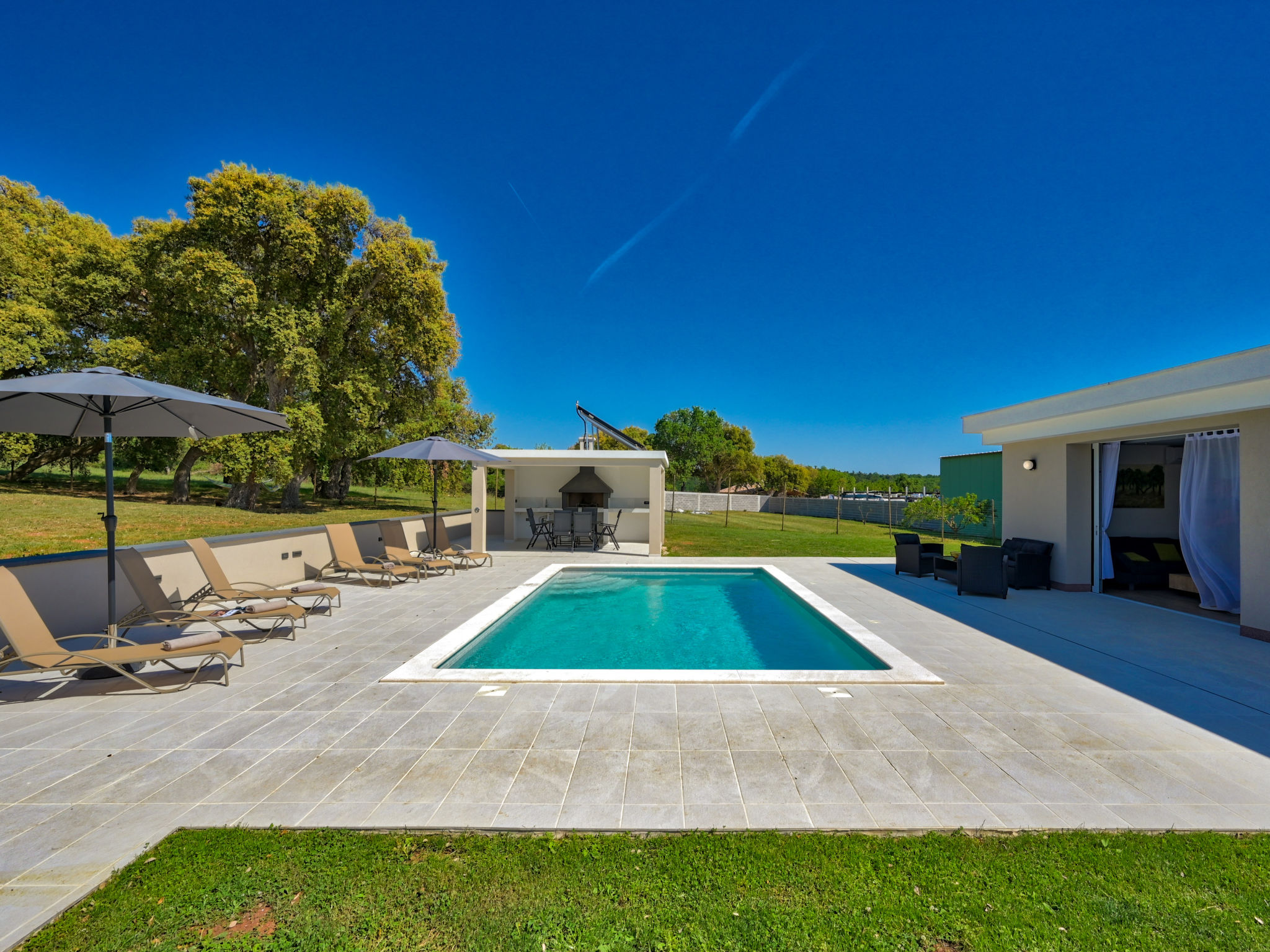 Photo of Montevernal