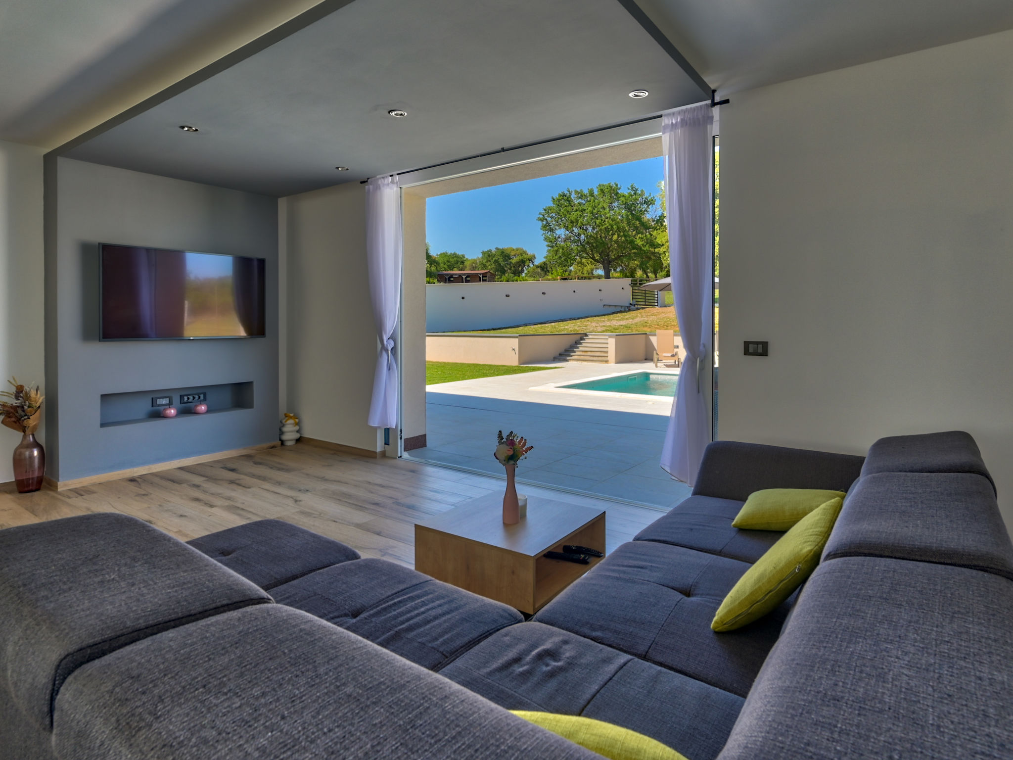 Photo of Montevernal