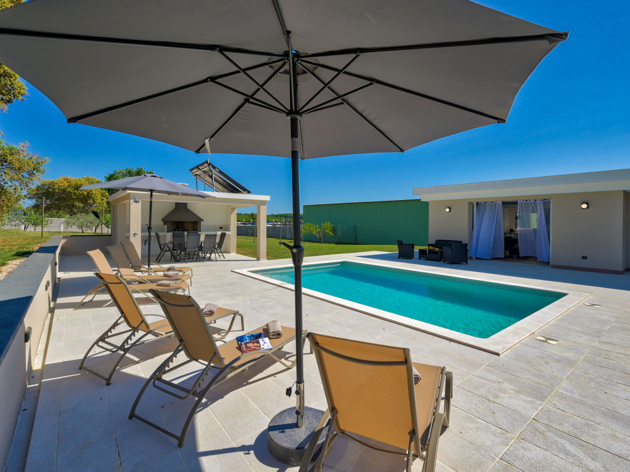 Photo of Montevernal