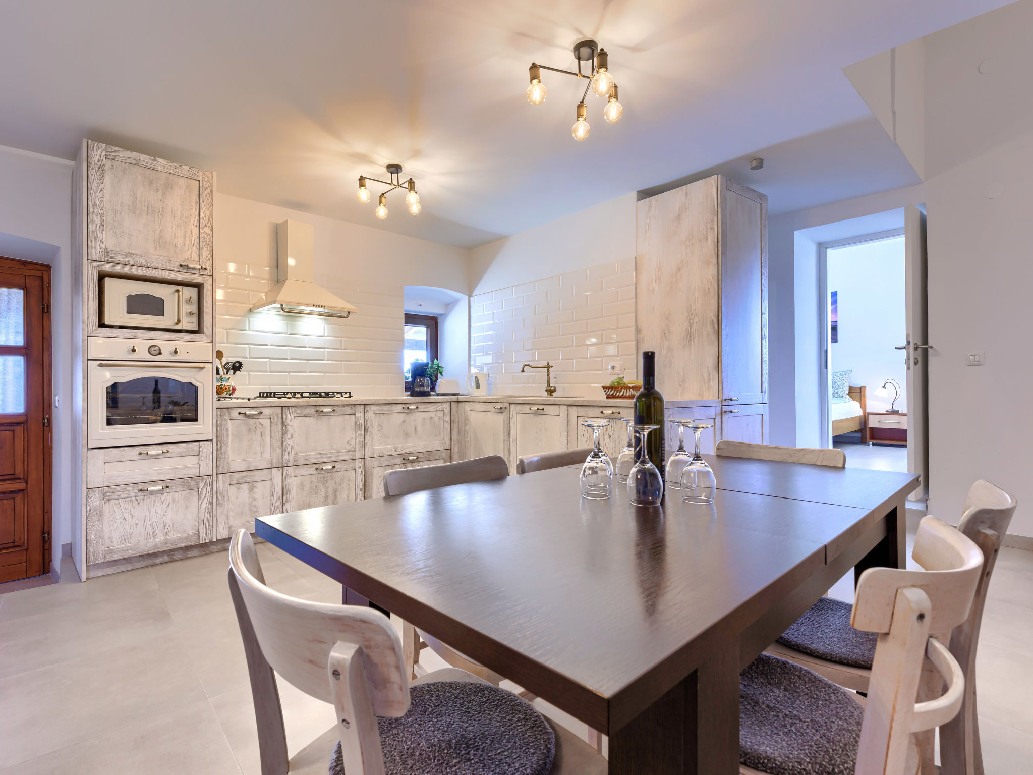 Kitchen / Dining Room