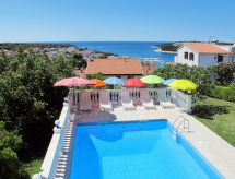 Villa Ursa: Ruim vakantiehuis voor 9 personen vlakbij zee in Pula - thumbnail 1