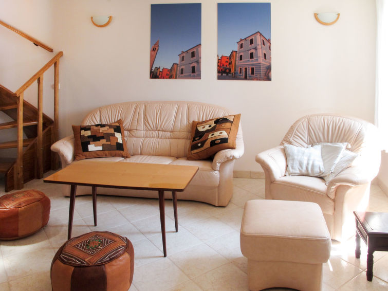 Search and Stay destination Peroj, Istarska županija - Croatia from AU$ 151. Ema (PUL418)
