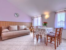 Knus appartement met tuin en bbq op 4 km van het strand van Pula - thumbnail 4
