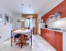 Appartement Lorenzin in Vinkuran: vlakbij zee en centrum Pula voor 4 personen - thumbnail 4