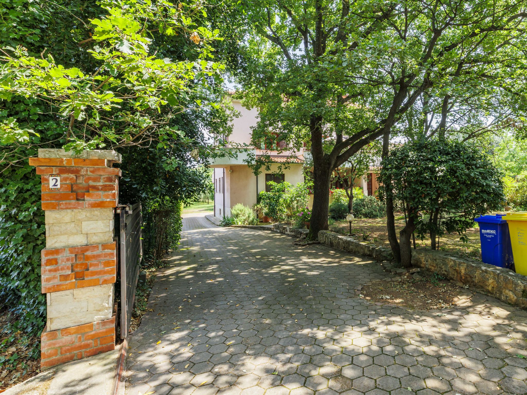 Lorenzin-Buiten