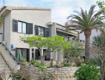 Knus appartement in Pula, 150m van zee met groene tuin - thumbnail 6