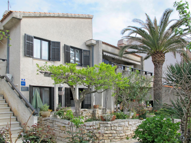 Search and Stay destination Pješčana Uvala, Istarska županija - Croatia from AU$ 157. Maslina (PUL335)