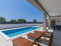Vrijstaande villa Kliska met privézwembad, op 600 meter van zee bij Pula - thumbnail 5