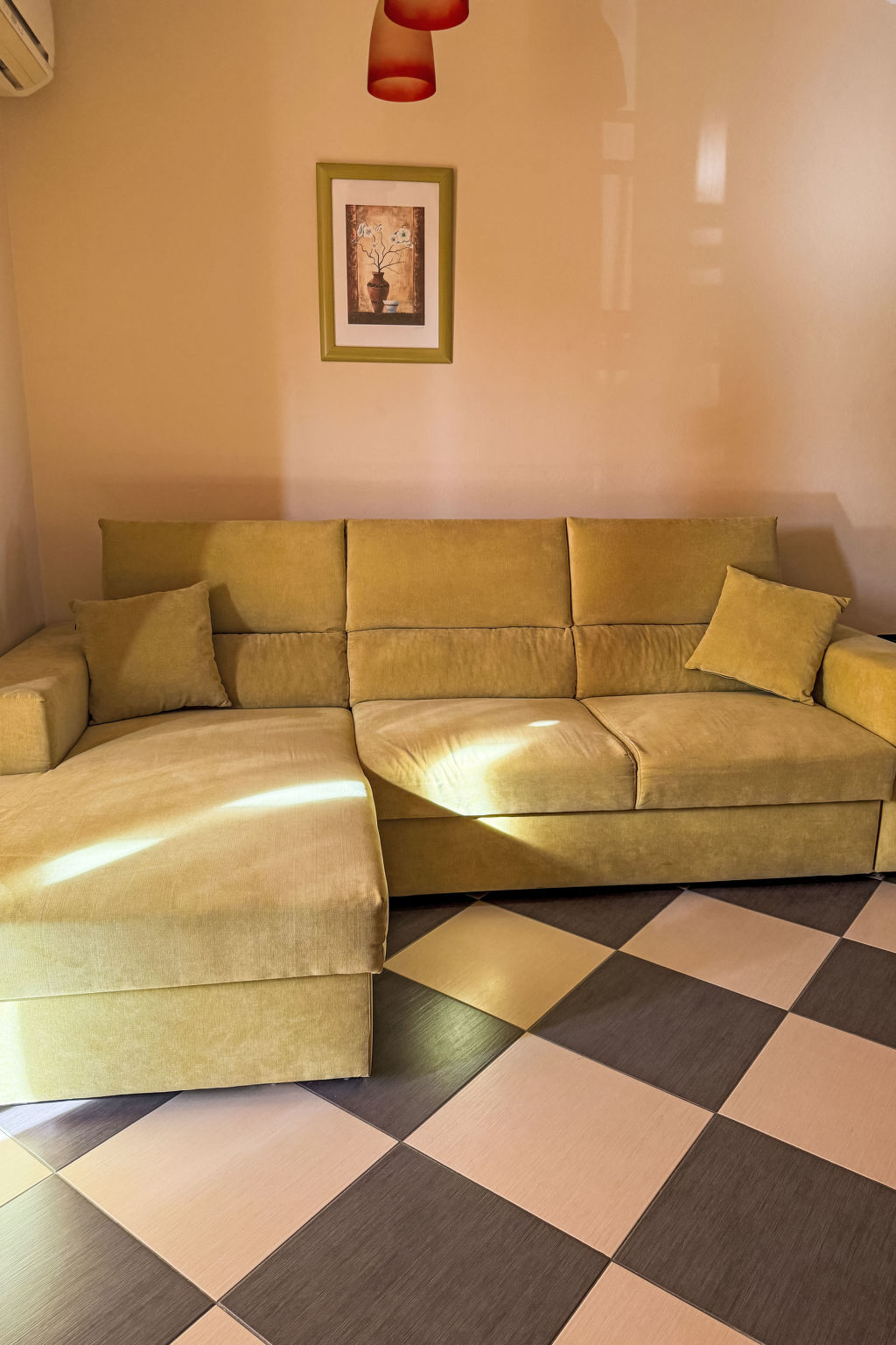 Modernes Appartement in Pula mit Grill und Garten - Binnen