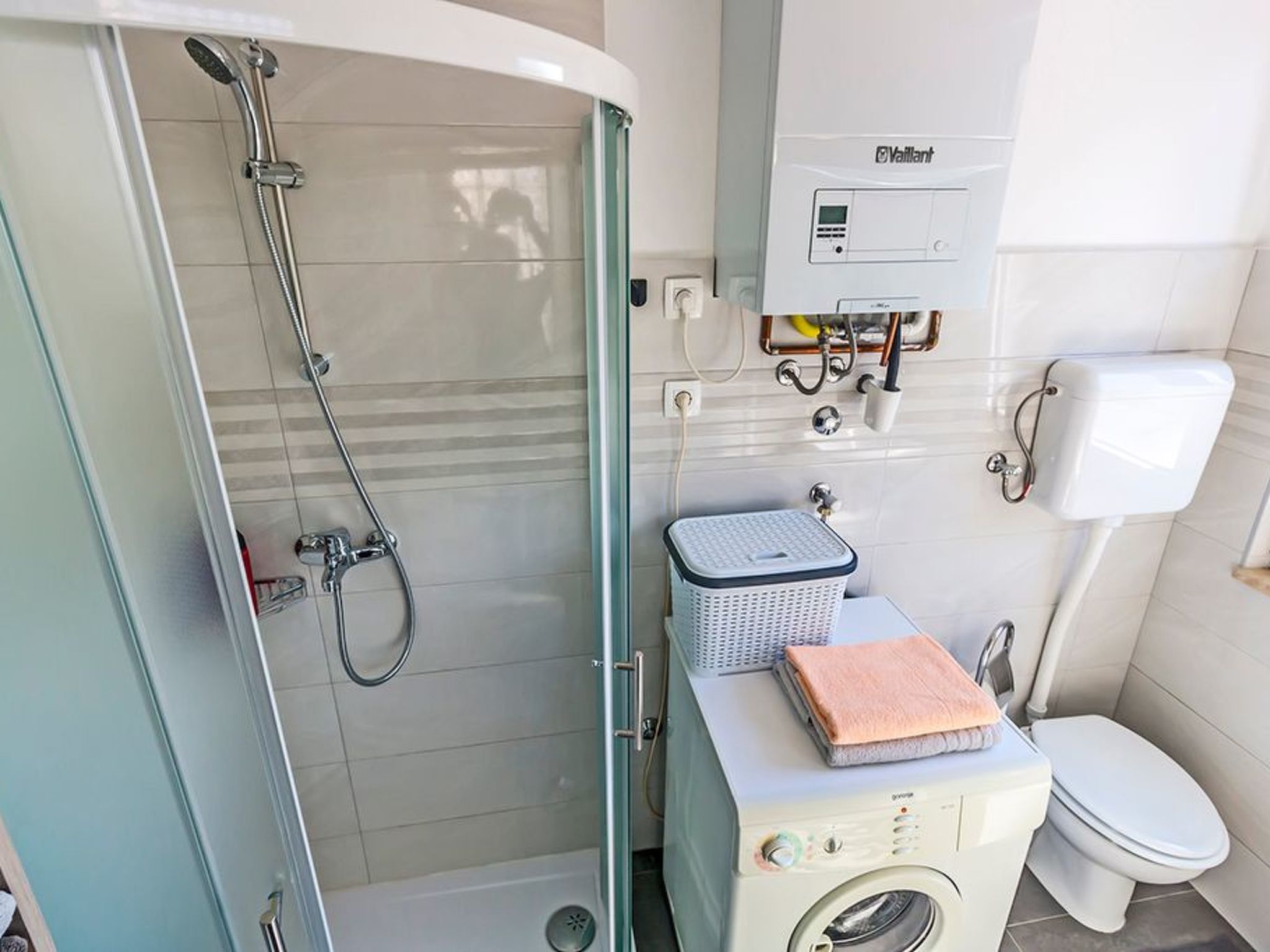 Modern eingerichtete und komfortable Ein-Zimmer-Wohnung direkt im Zentrum von P-Dedans