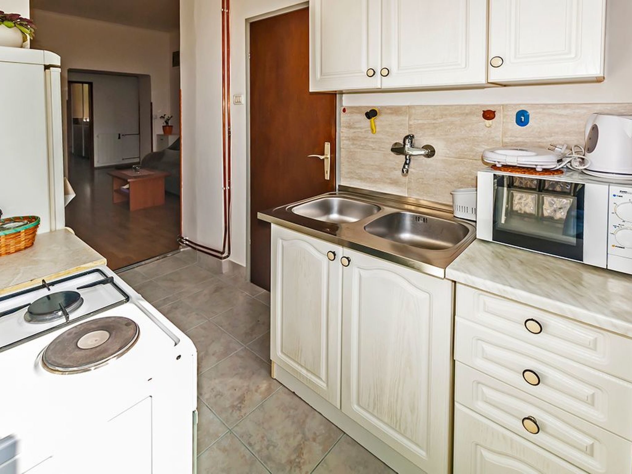 Modern eingerichtete und komfortable Ein-Zimmer-Wohnung direkt im Zentrum von P-Image-tags.info