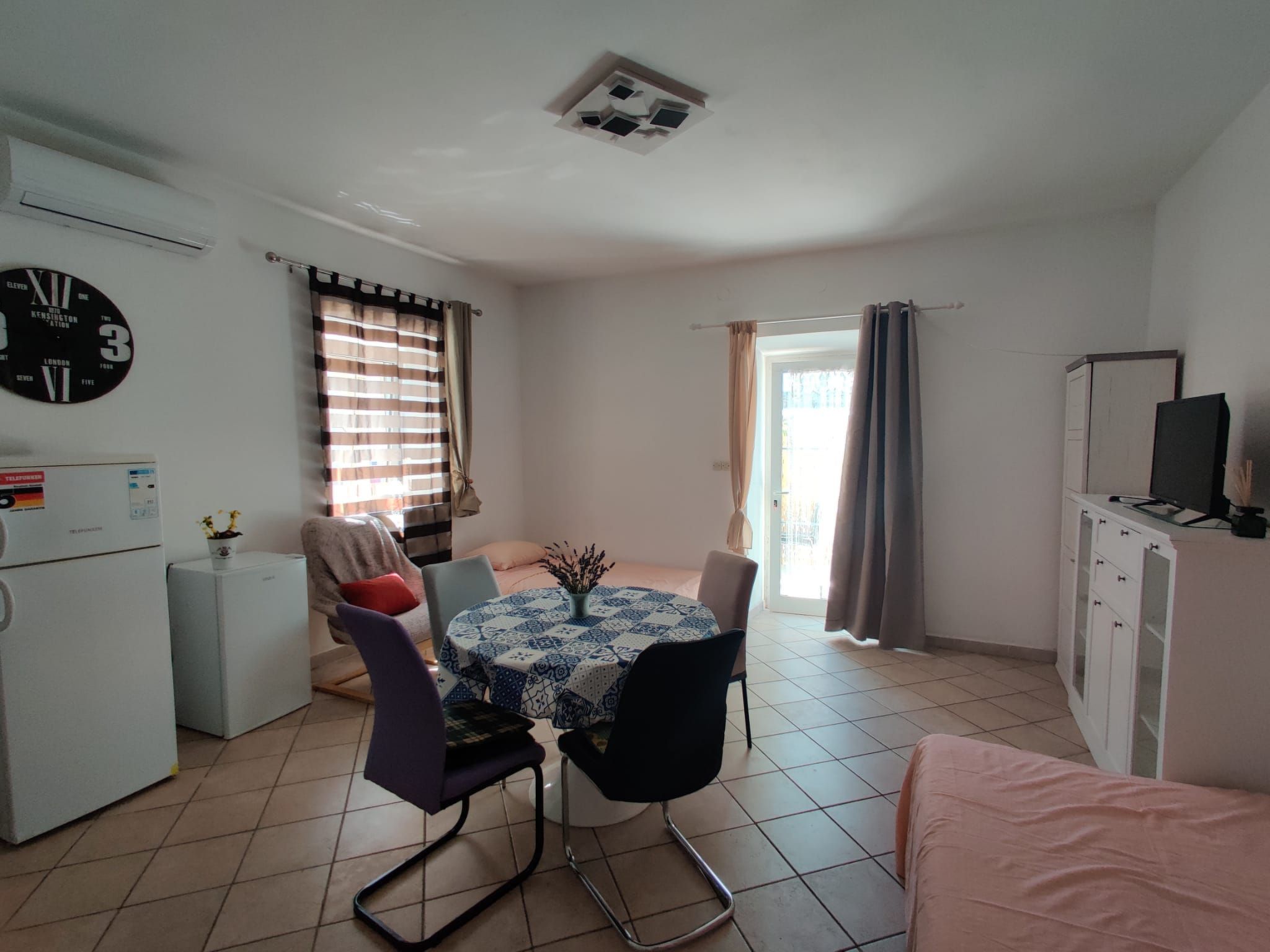 Photo of 2 mit Parkplatz, Wifi, Ac