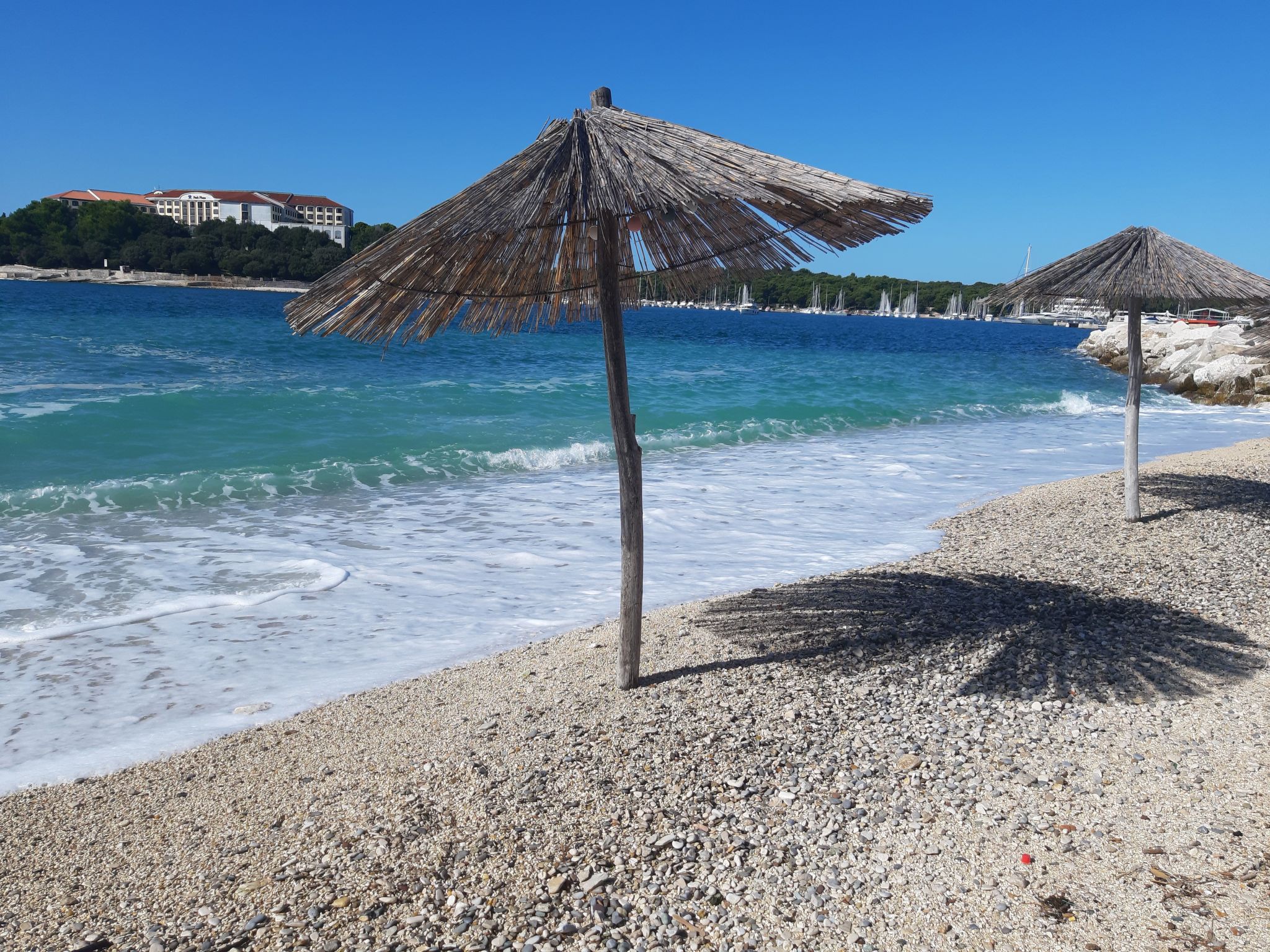 Geräumige charmante Wohnung in der Nähe des Meeres-Dedans