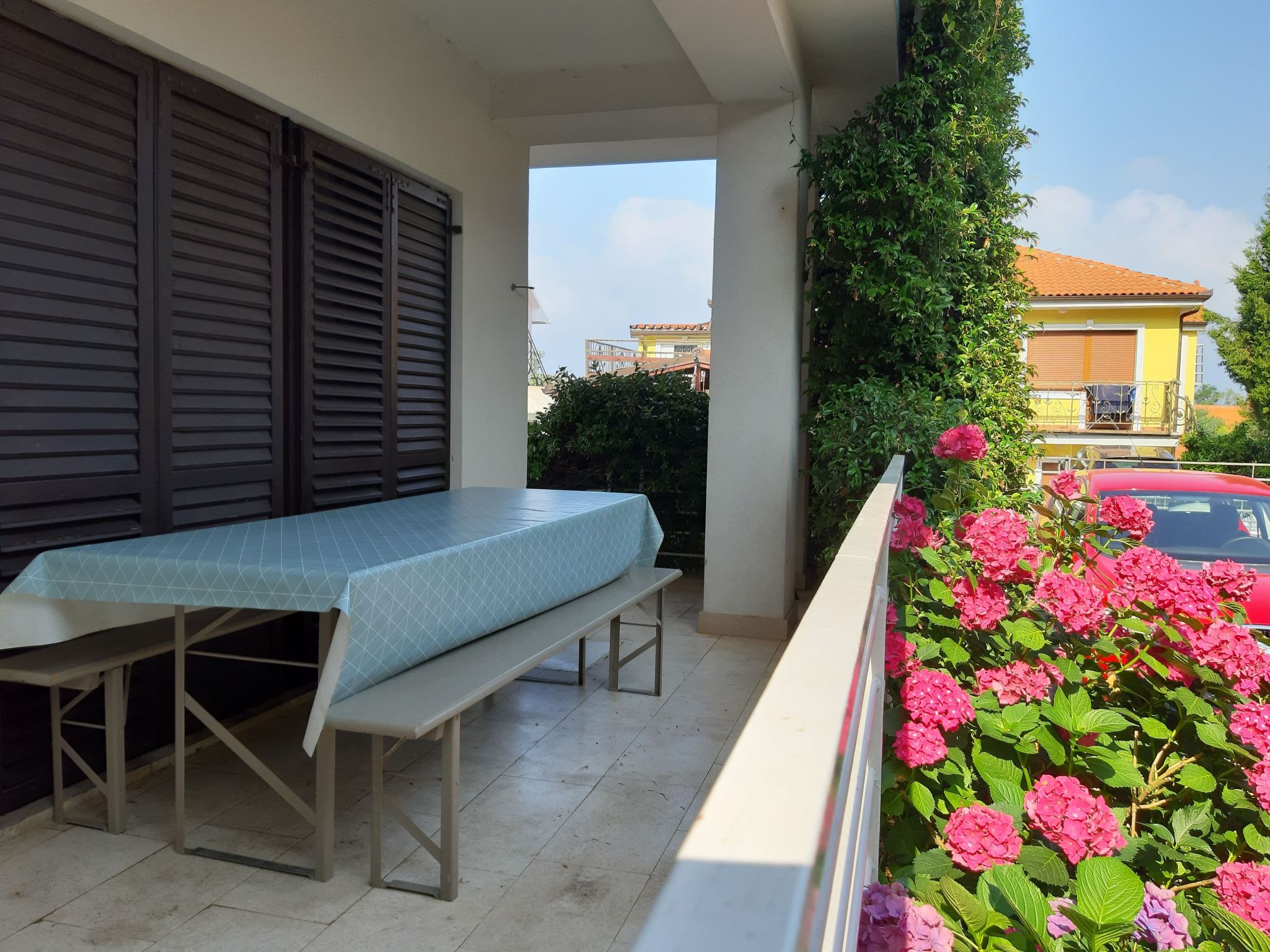 Geräumige charmante Wohnung in der Nähe des Meeres-Dedans