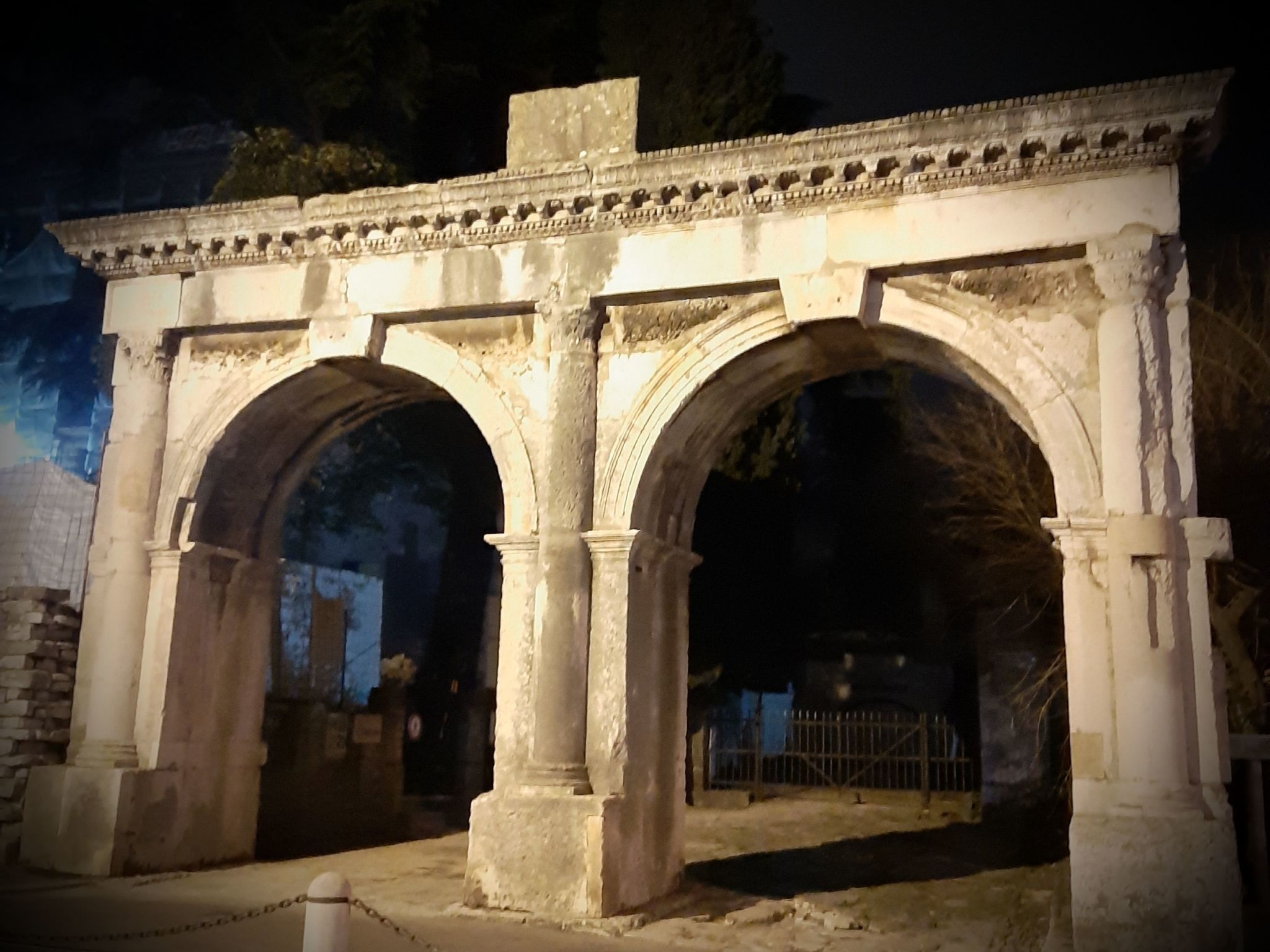 Geräumige charmante Wohnung in der Nähe des Meeres-Dedans