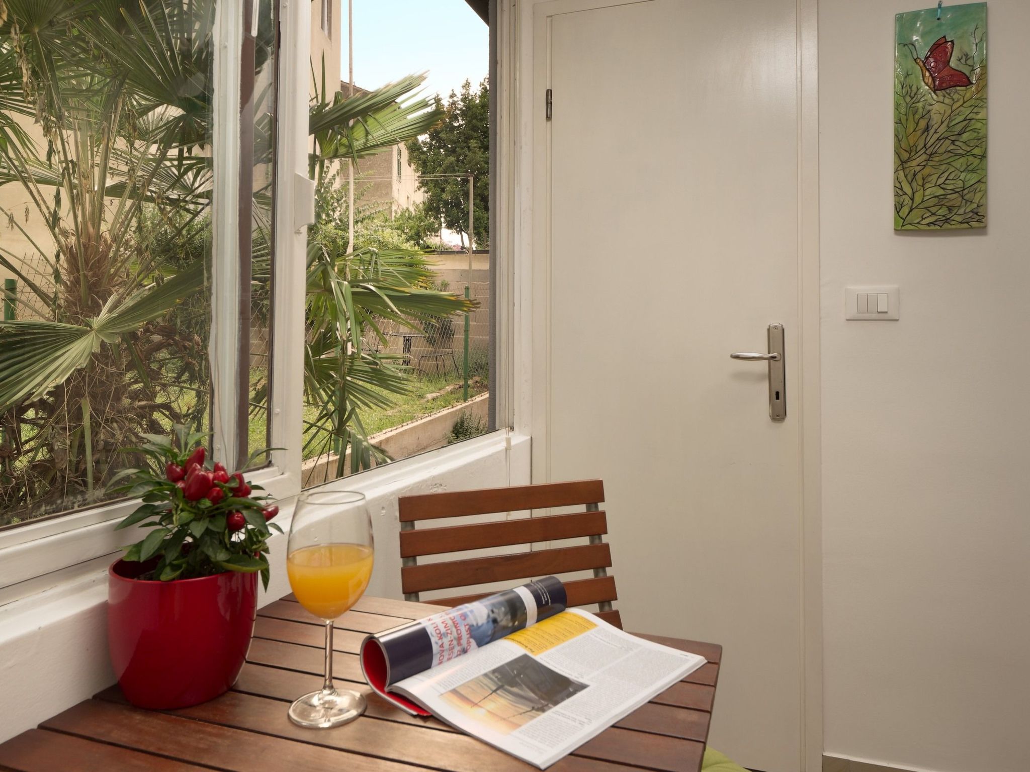 Moderne Wohnung in Arena-Drinnen