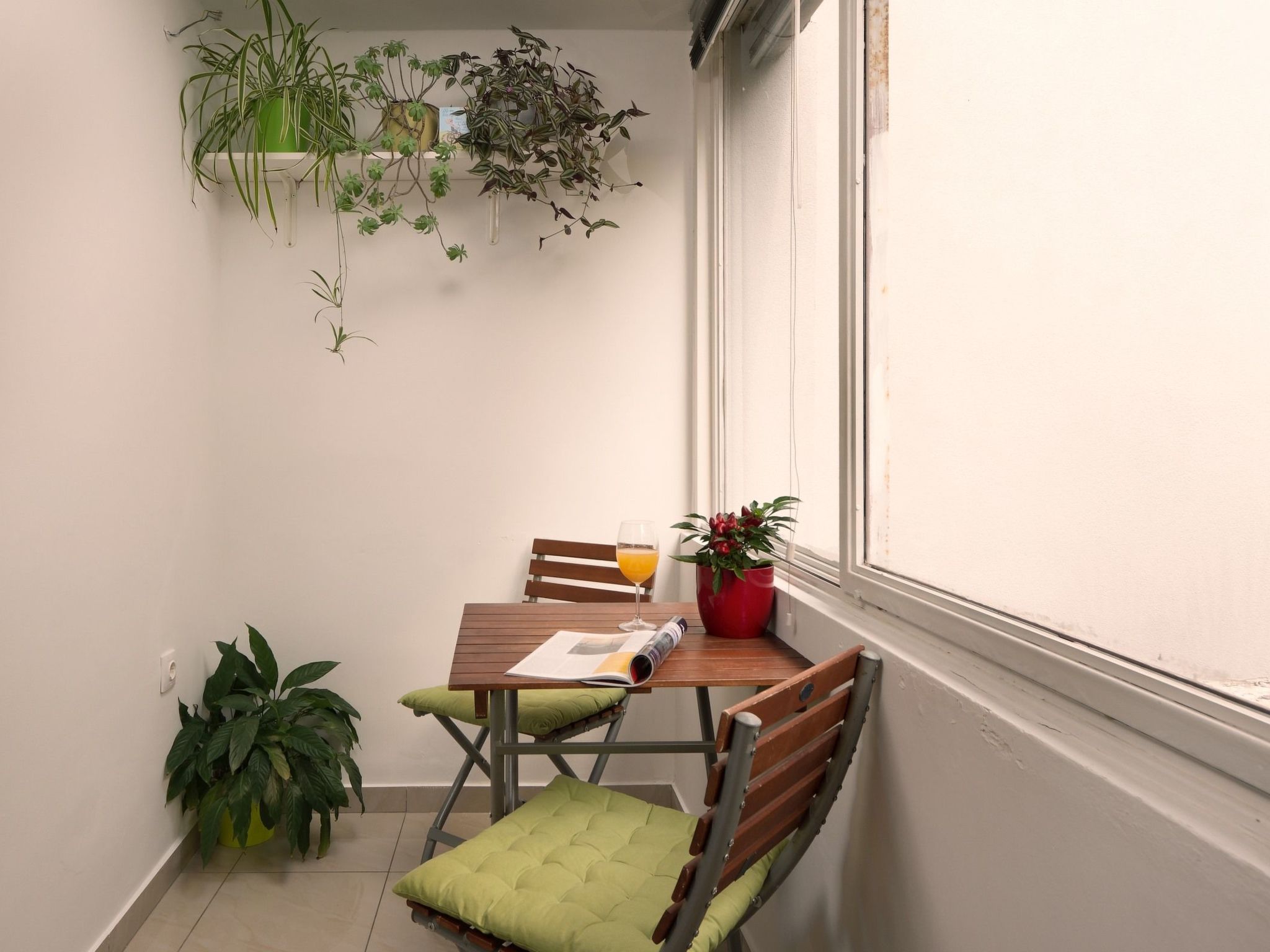 Moderne Wohnung in Arena-Drinnen