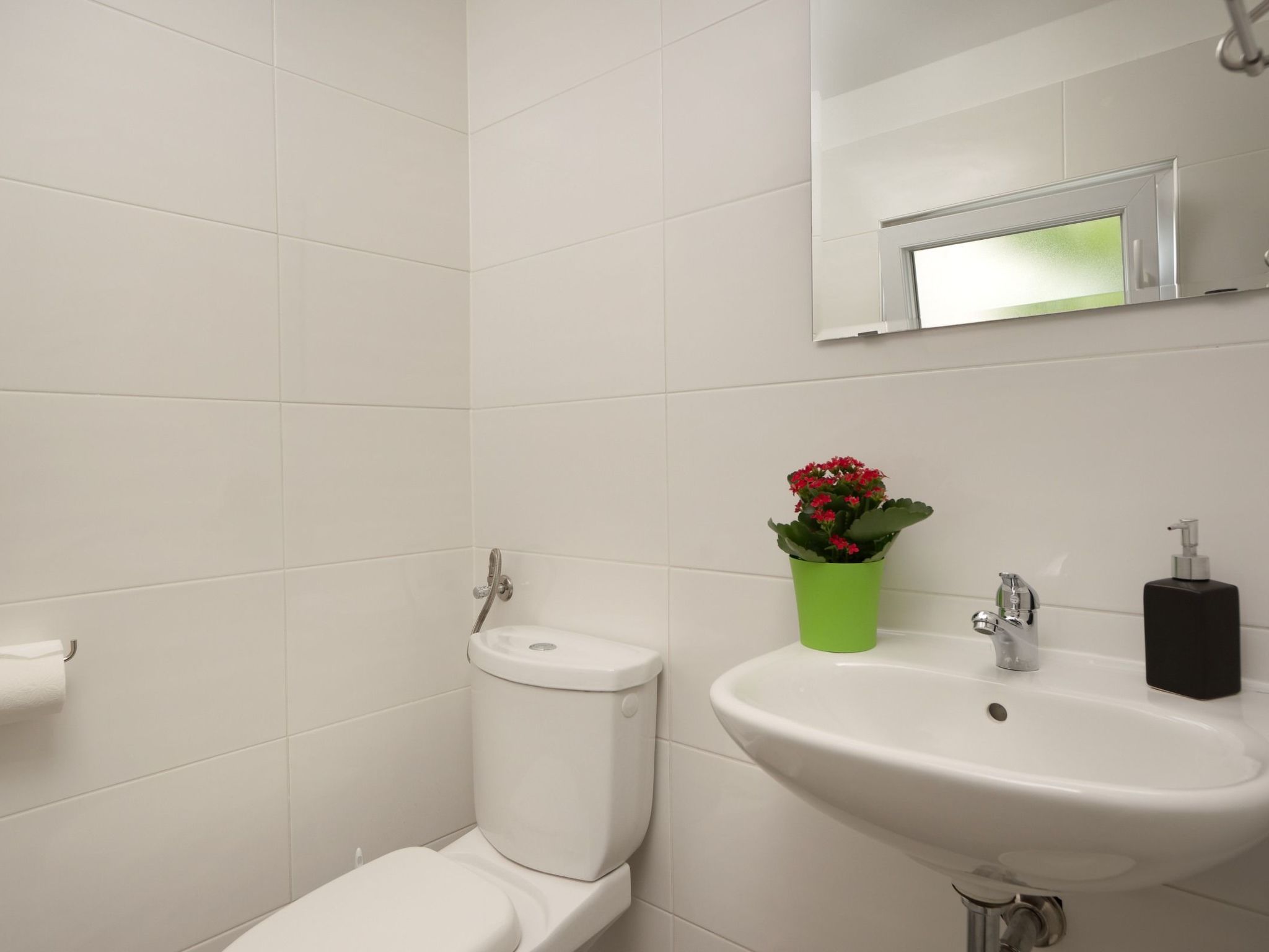 Moderne Wohnung in Arena-Drinnen