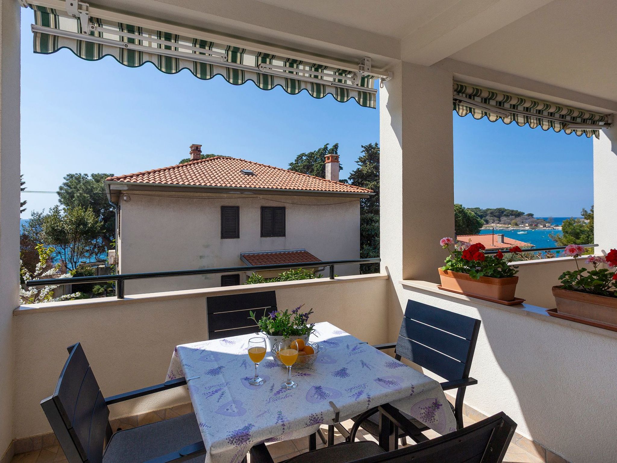 Appartement in Stoja mit Terrasse-Binnen