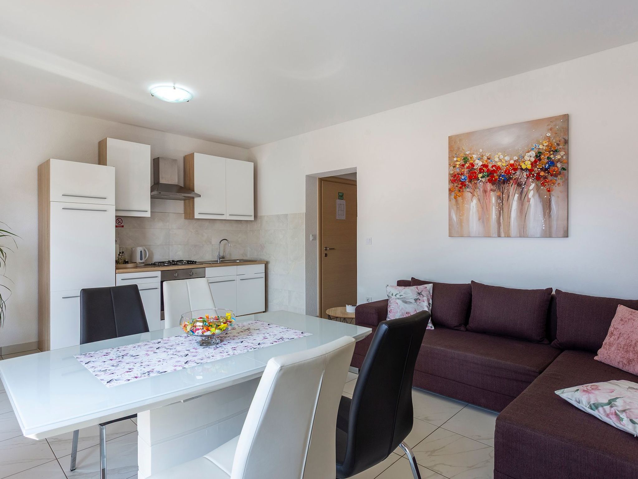 In Pula und Nah am Strand-Binnen