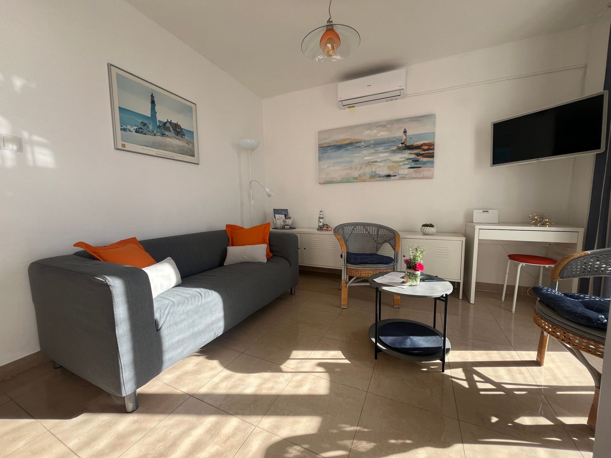 Apartment Marijana mit Meerblick-Drinnen