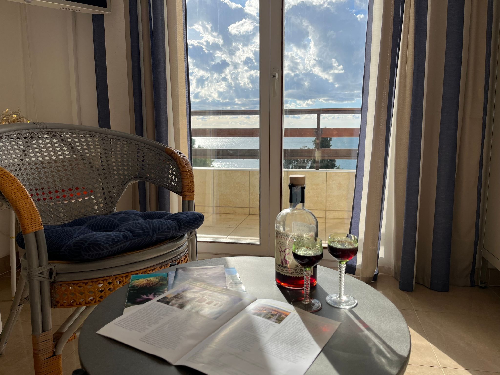 Apartment Marijana mit Meerblick-Drinnen