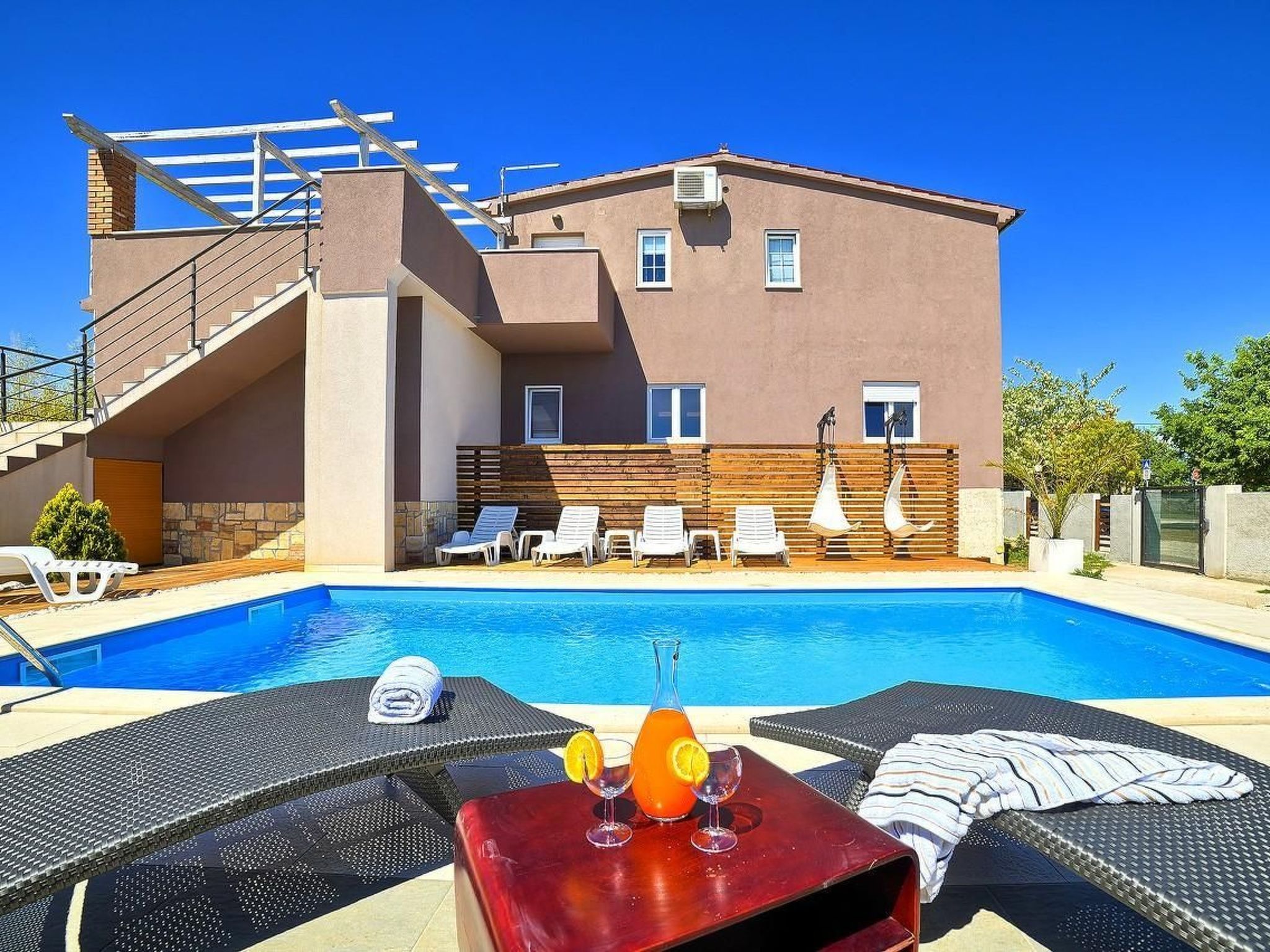 Ferienvilla 'Villa Nikolina' mit privatem Pool-Binnen