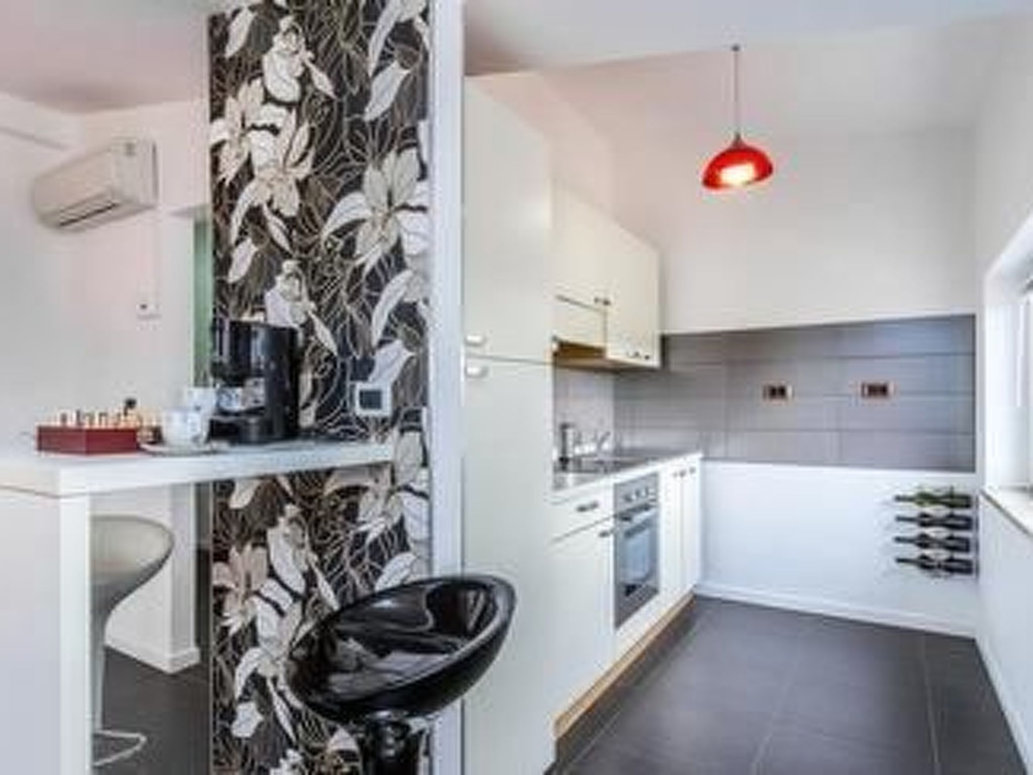 Ferienvilla 'Villa Nikolina' mit privatem Pool-Binnen