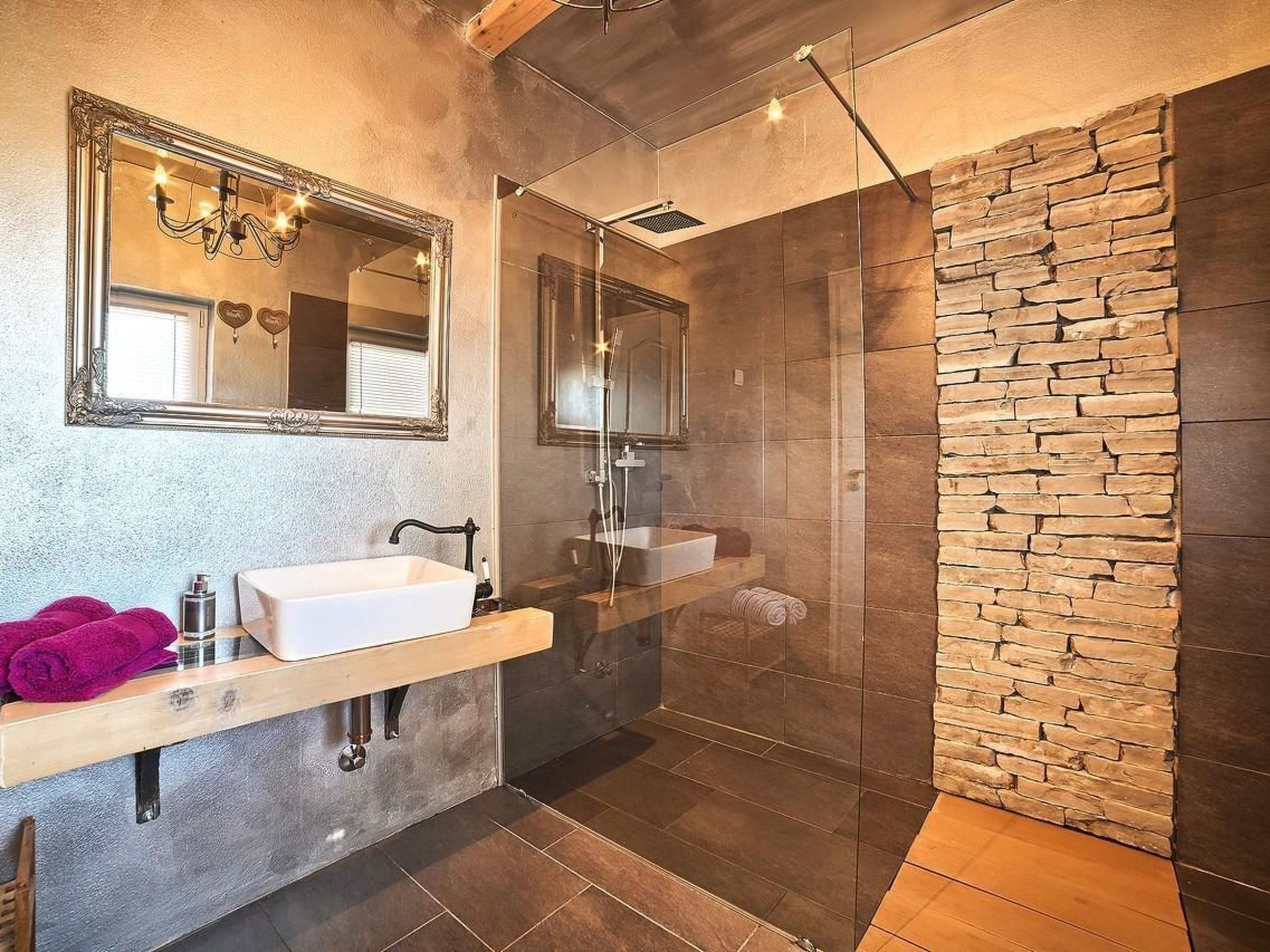 Ferienvilla 'Villa Nikolina' mit privatem Pool-Binnen