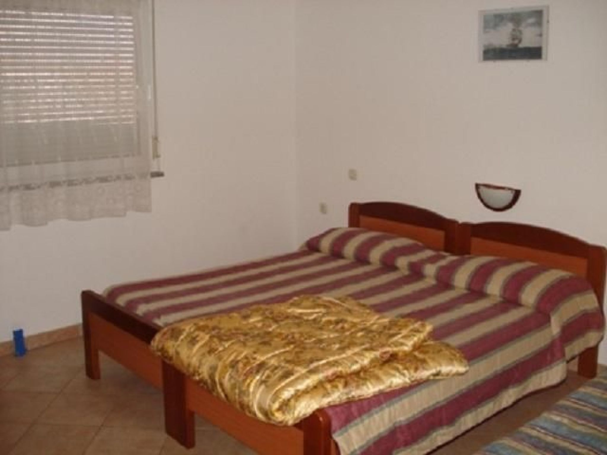 Mit Balkon, für fünf Personen-Drinnen