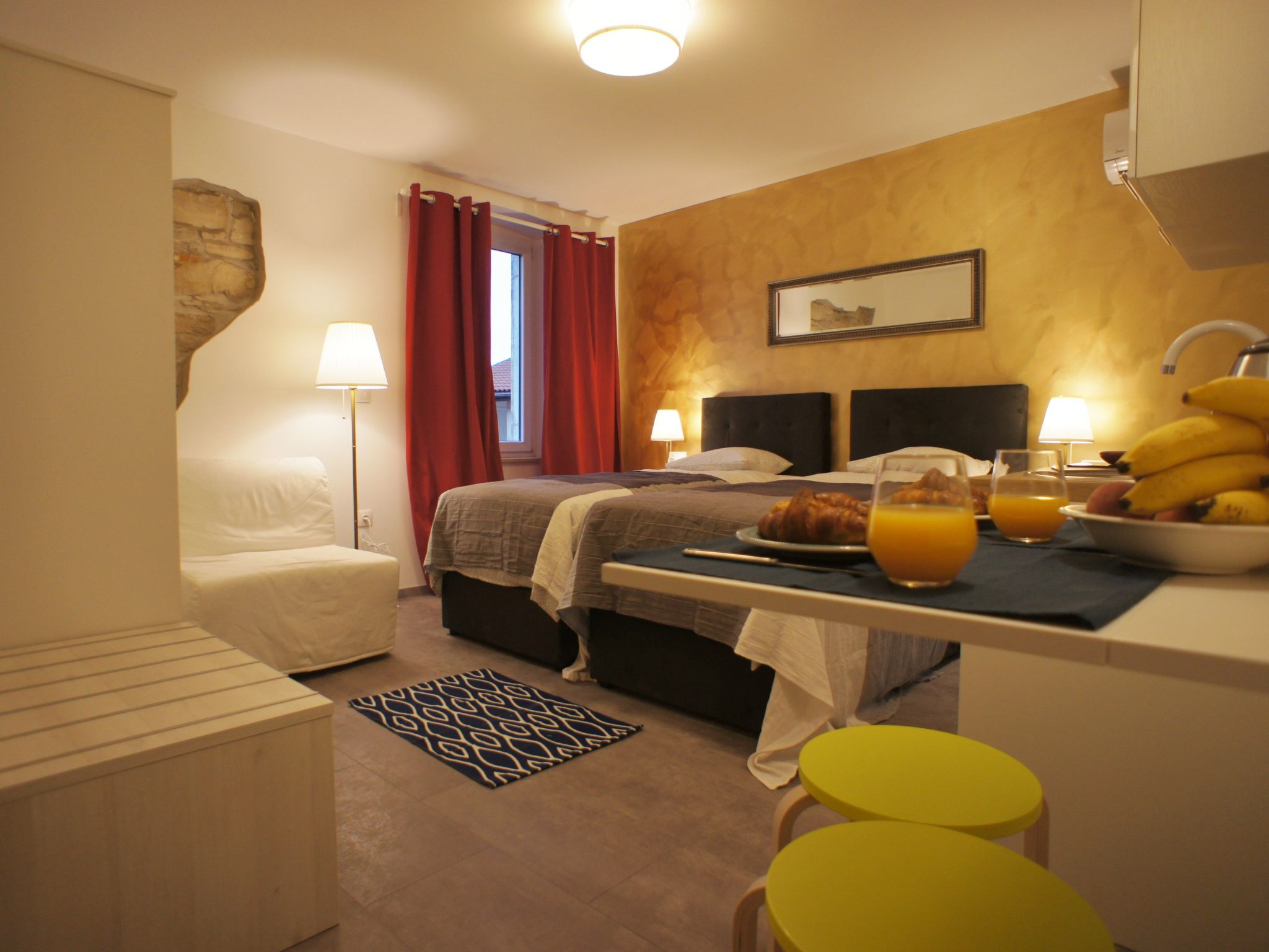 Stilvolle Wohnung in Arena mit großer Terrasse-Image-tags.info