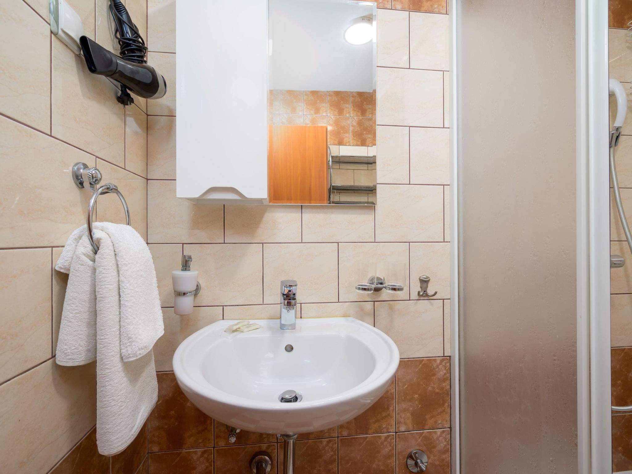 Ruhig gelegene Ferienwohnung 7-Binnen