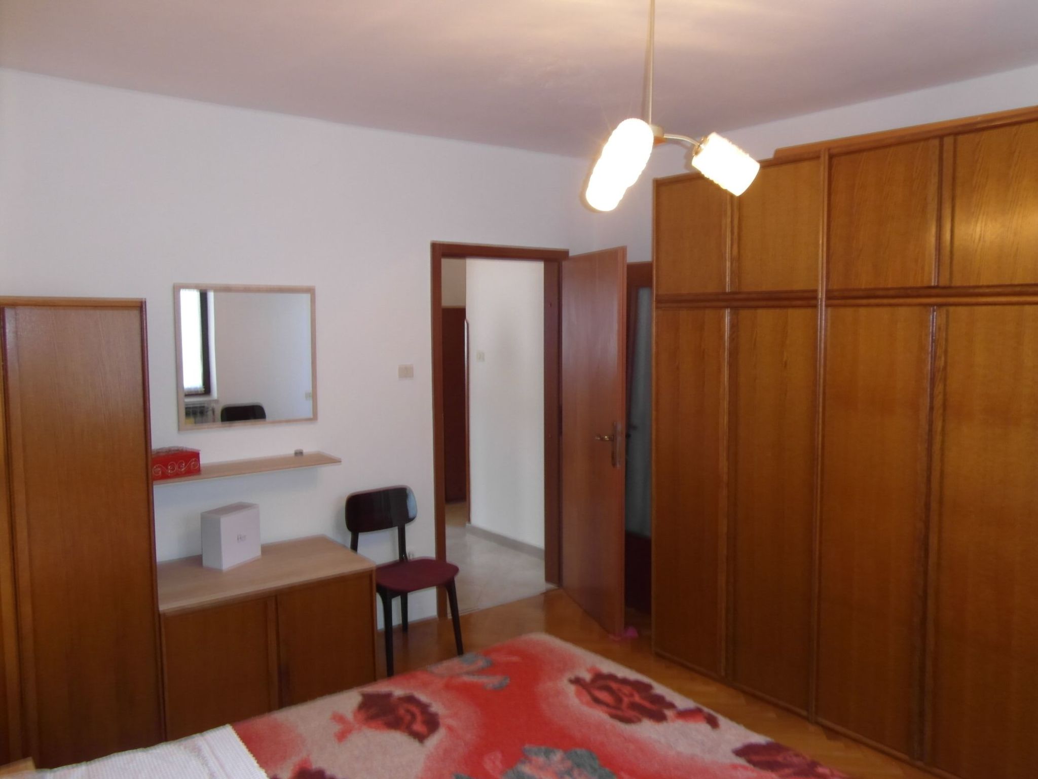 Wohnung mit großer Terrasse-Binnen