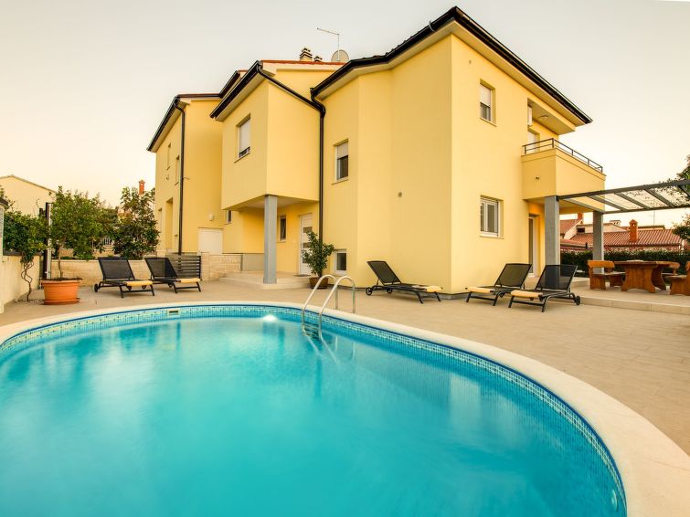 Villa Cera Für 8 Personen In Pula - Pula