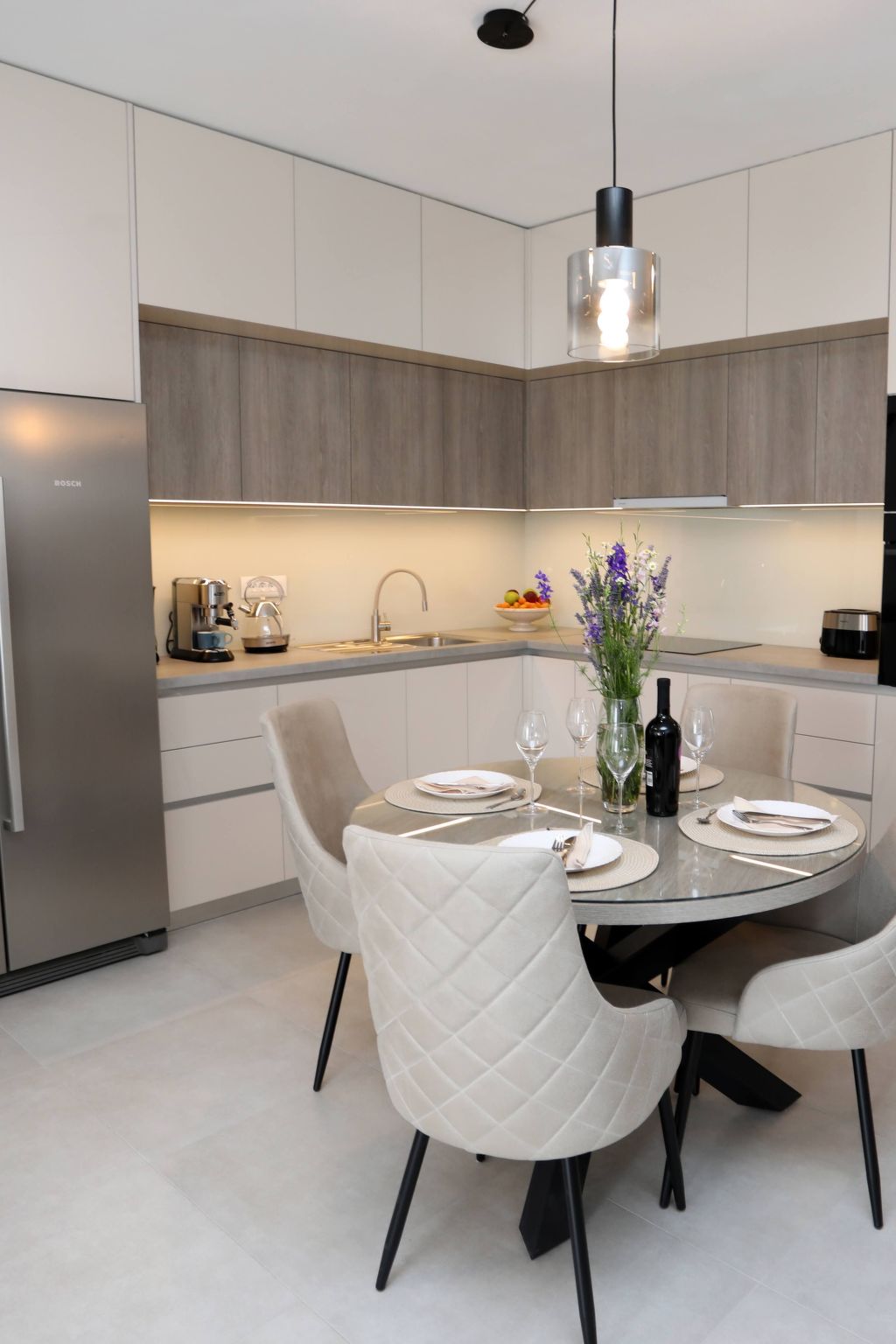 Luxus-Appartement mit Jacuzzi, Parkplatz und Garten